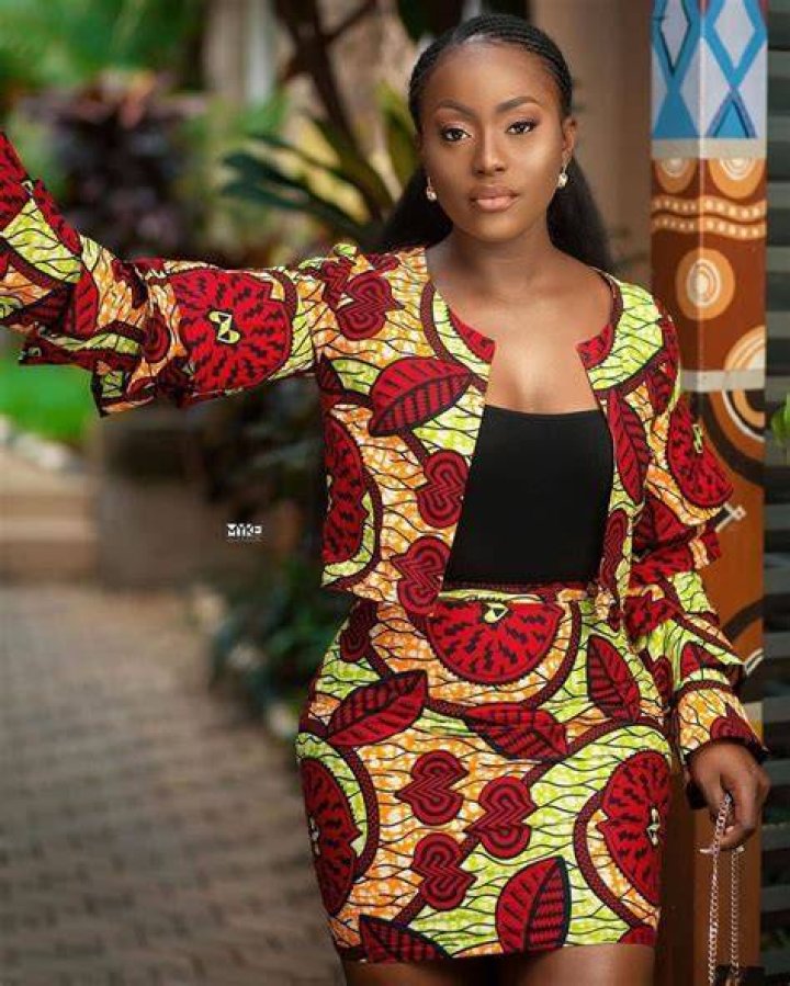 11 Beautiful Ankara Suits On Fireeee!! A Million Styles