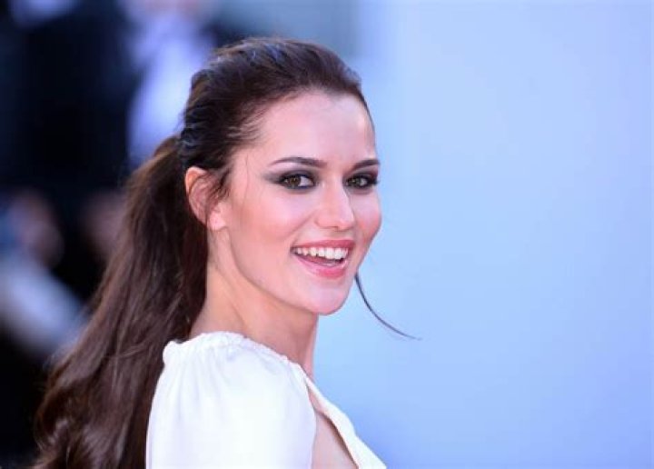 8 Things You Didn’t Know About Fahriye Evcen