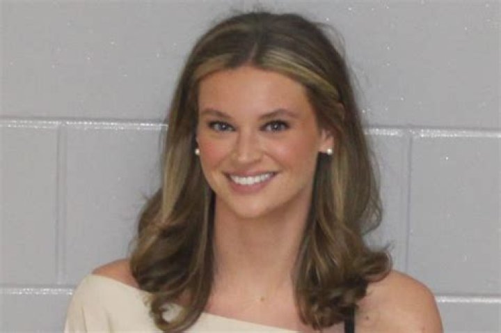A Transgender Beauty Arrested In Men Jail