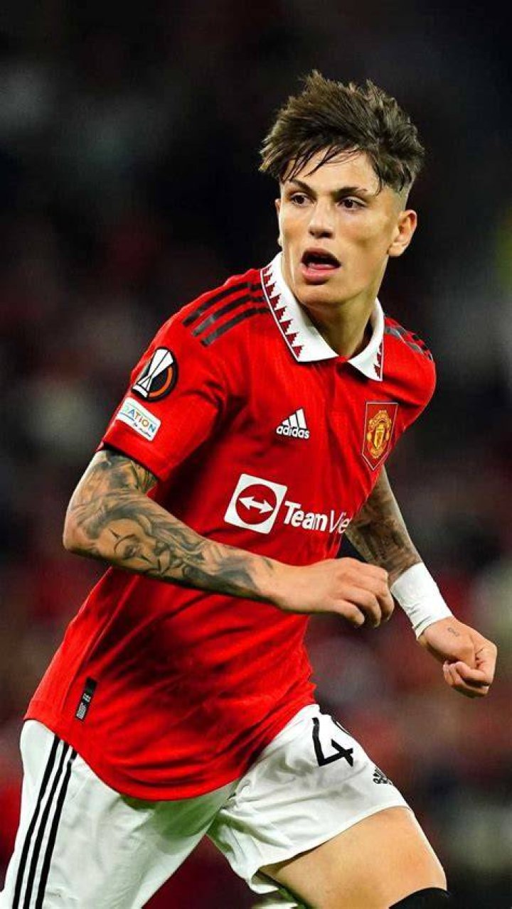 Alejandro Garnacho's net worth, salary, age, stats, house, cars, contract