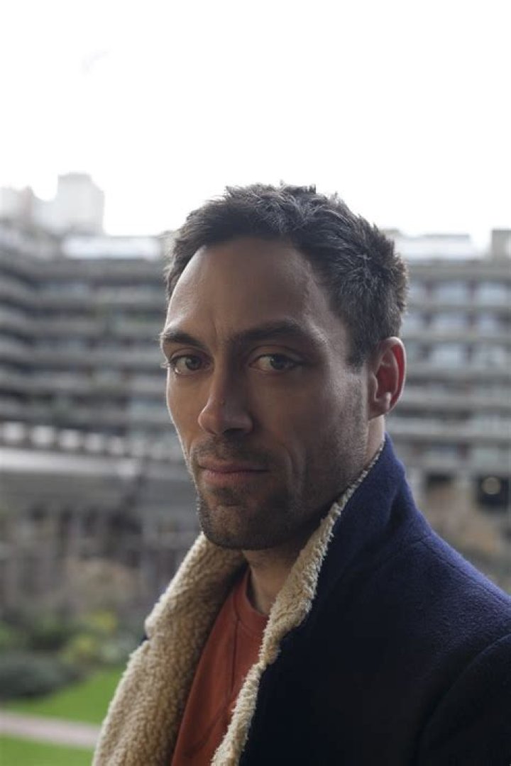 Alex Hassell – Biography, Facts & Life Story