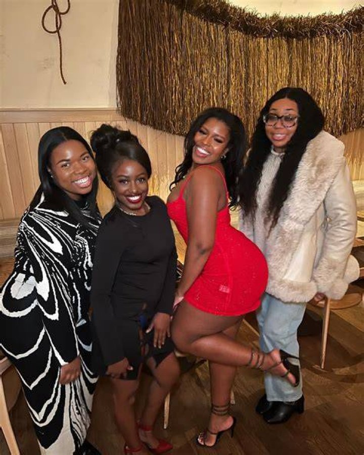 Aliyah on Instagram &ldquo;💅&rdquo; Women's wrestling, Female wrestlers, Wwe divas