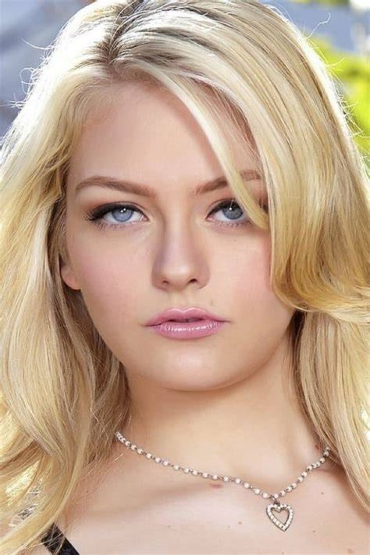 Alli Rae Bio, Wiki, Age, Net Worth, Figure & More