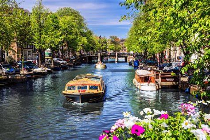 Amsterdam along the river