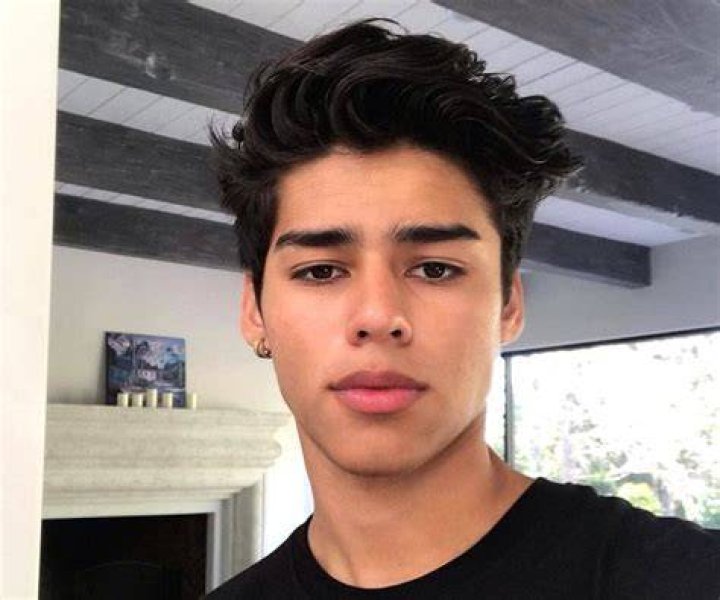Andrew Davila Bio, Facts, Family Life of Instagram Star