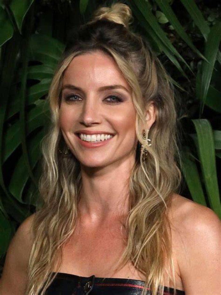 Annabelle Wallis "The Loudest Voice" Premiere in NYC &bull; CelebMafia
