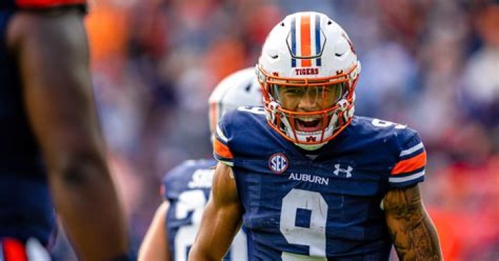 Auburn Tigers' Transfer Portal Moves Include Adding Sam Jackson V, Losing Robby Ashford
