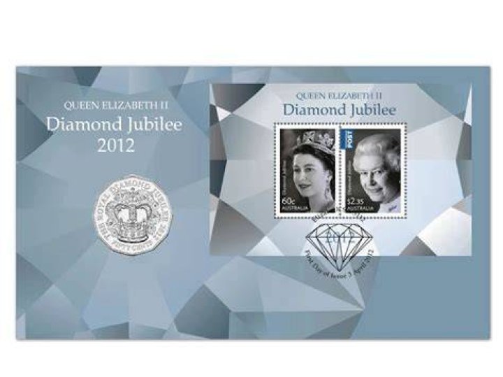 AUSTRALIA 2012 DIAMOND JUBILEE Queen Elizabeth II UNC 50C 50 Cents Mint