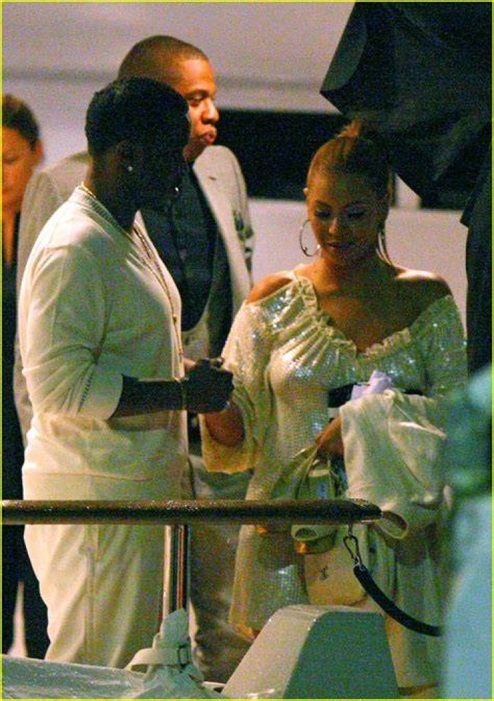 Beyonce Floats on Diddy's Boat Photo 1153831 Photos Just Jared