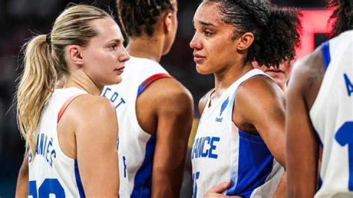 Bleues Marine Johann&egrave;s et Gabby Williams de retour avec l'&eacute;quipe de