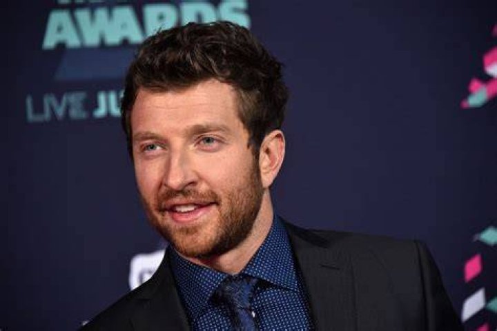 Brett Eldredge Shares Smokin' Teenage Throwback Photo