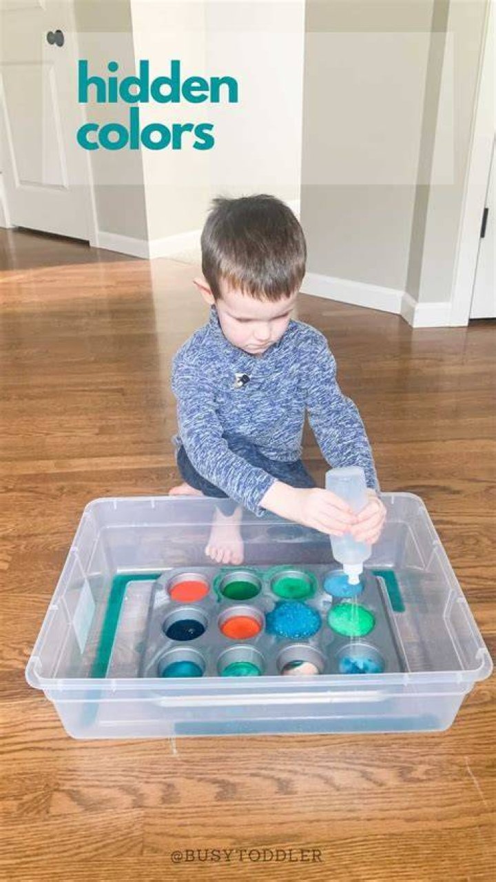 busytoddler on Instagram 🕺🏻ABC MATCHING🕺🏻 Hiding sticky notes for kids