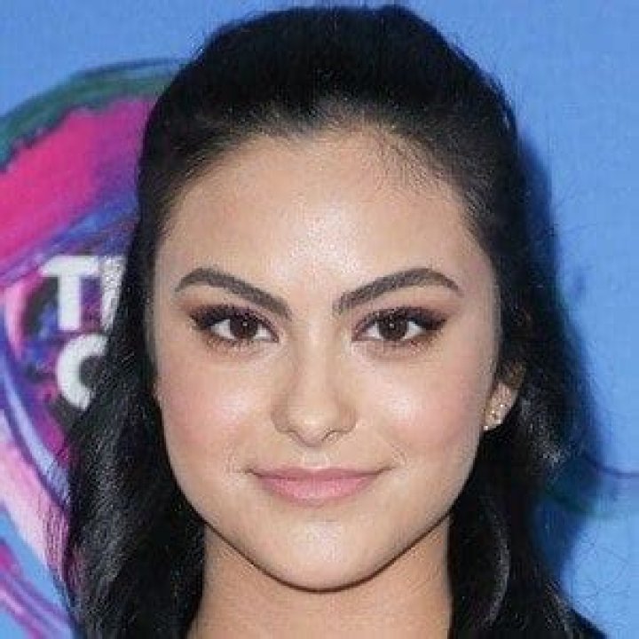 Camila Mendes – Biography, Facts & Life Story