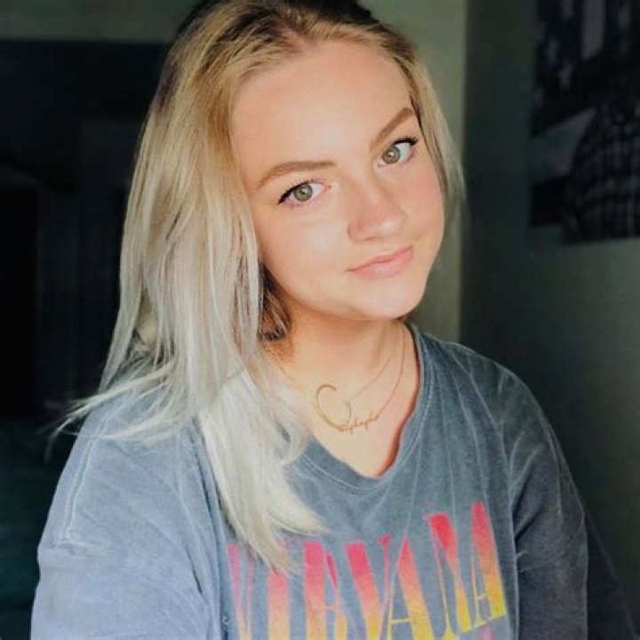 Carli Bell Teaching Assistant Florida Gulf Coast University LinkedIn