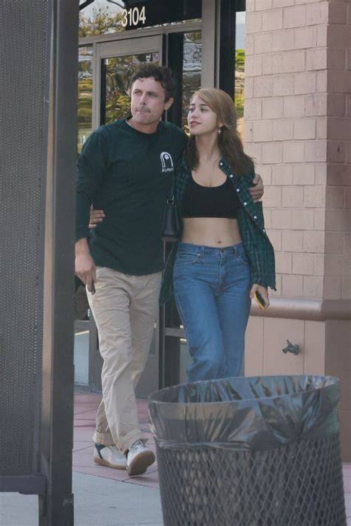 Caylee Cowan Dunkin Donuts in Los Angeles 08/18/2022 &bull; CelebMafia