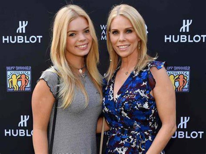 Cheryl hines and daughter catherine rose young hires stock photography