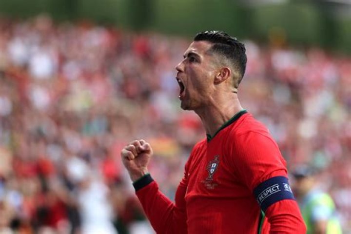 Cristiano Ronaldo's partner breaks down as she relives death of their son