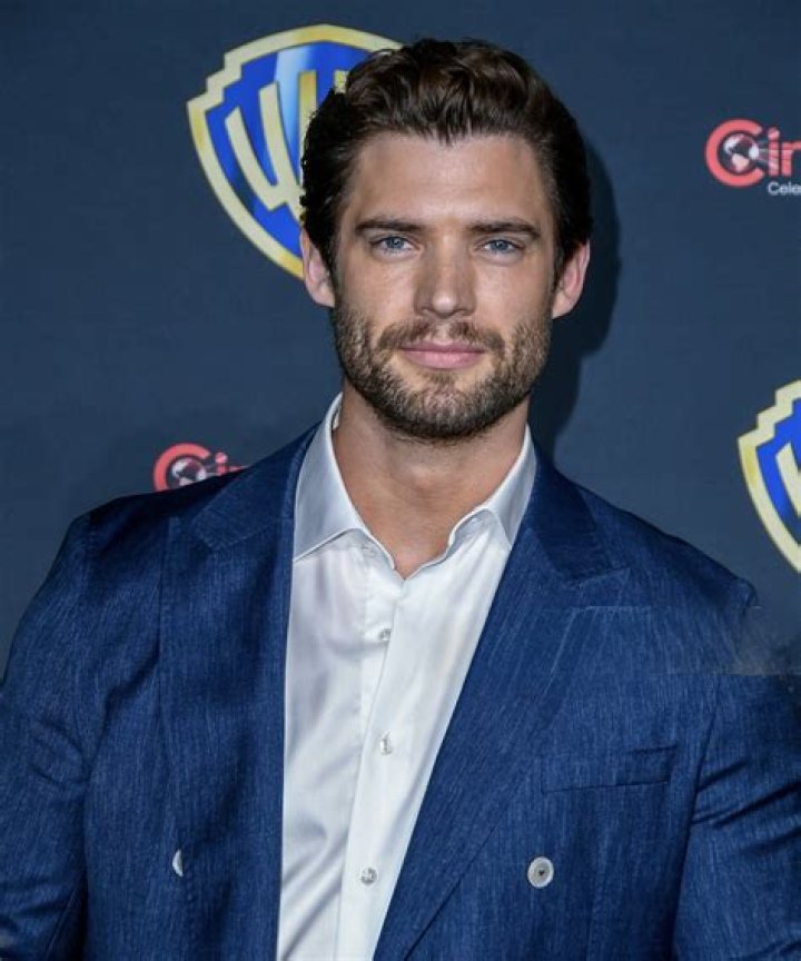 David Corenswet remplazar&aacute; a Henry Cavill en 'Superman Legacy' de