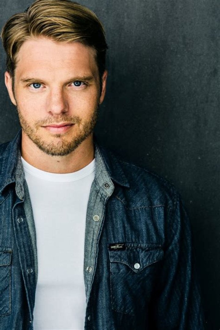 David Paetkau – Biography, Facts & Life Story