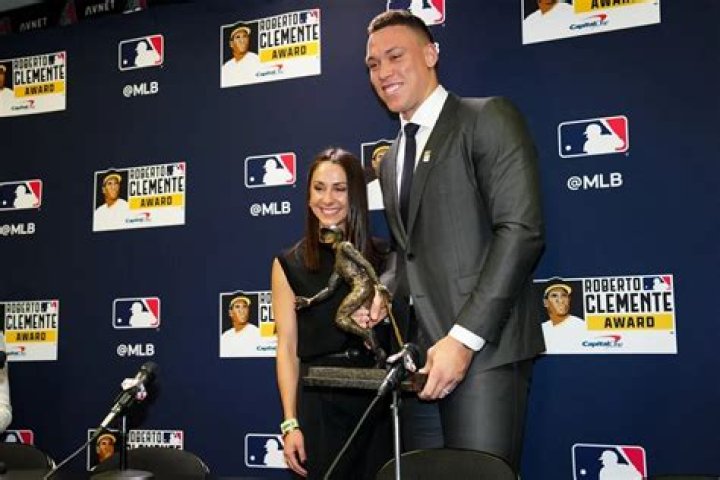 Derek Gilbert Five In Ten, YouTube, Birthday, Wife, Height, and Net Worth