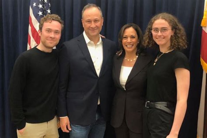 Douglas Emhoff Job, Bio, Wiki, Age, Height, Family, Kamala Harris, Daughter, and Net Worth