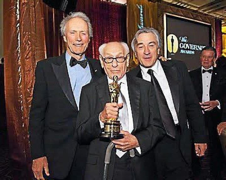 Eli Wallach Height