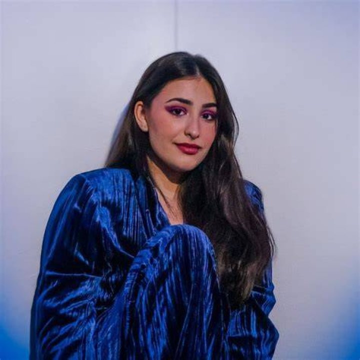 Elisa Silva Body Measurement, Bra Sizes, Height, Weight Celeb Now 2021