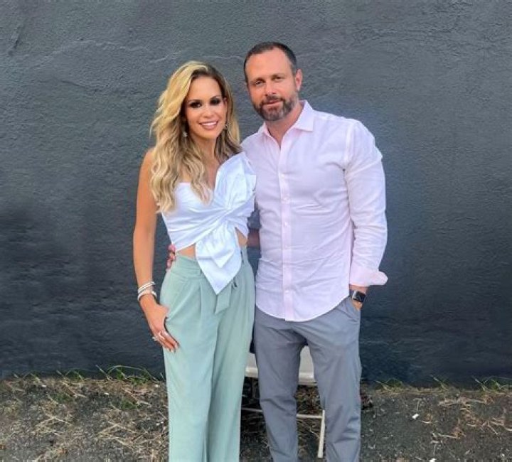 Evan Goldschneider's bio: who is Jackie Goldschneider's husband?