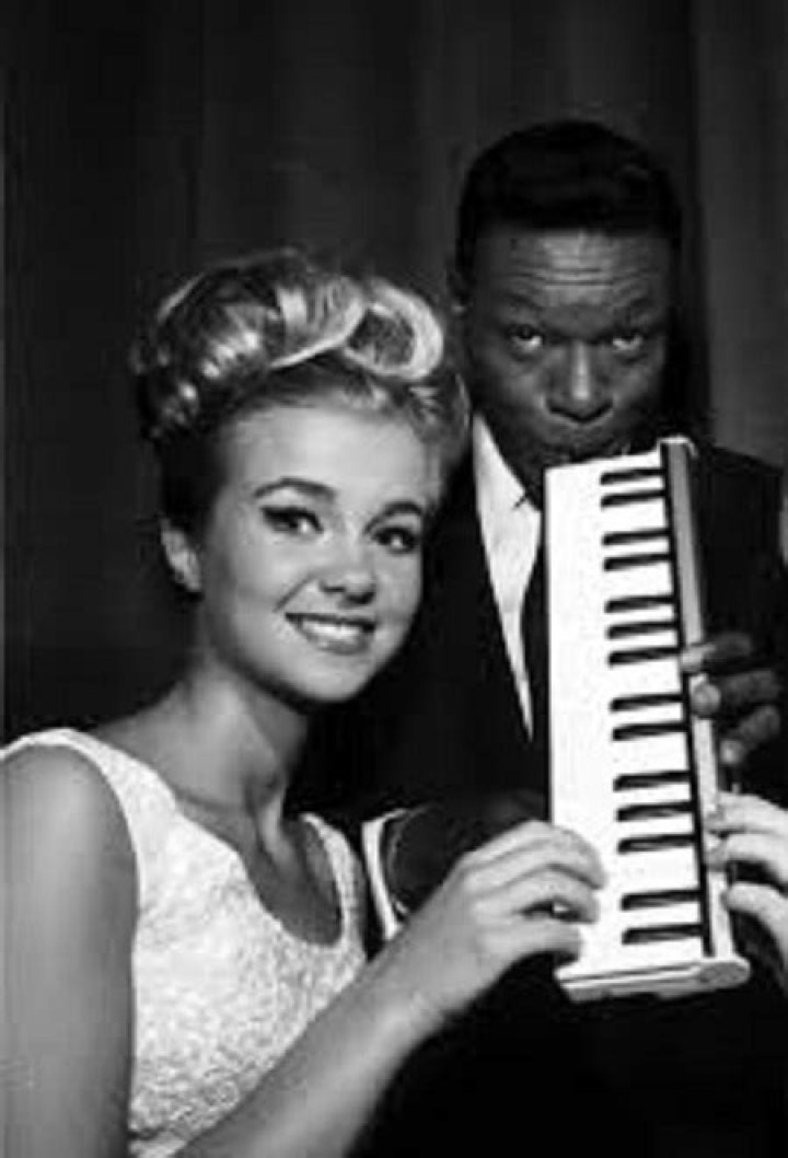 Gunilla Hutton Height