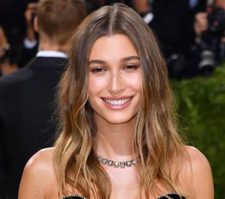 Hailey Bieber - Age, Bio, Birthday, Family, Net Worth