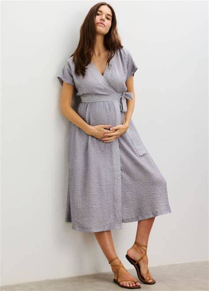 HATCH The Carolina Dress, best maternity photoshoot dresses