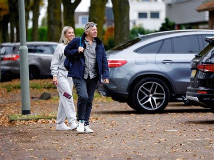 Hélène Hendriks Zwanger 2023: Baby Bump And Vriend