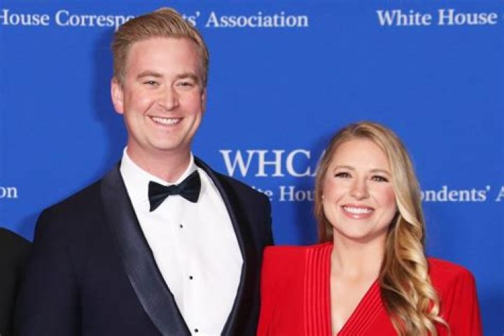 Hilary Golston FOX 2, Bio, Wiki, Age, Measurements, Husband, Education, Salary, and Net Worth