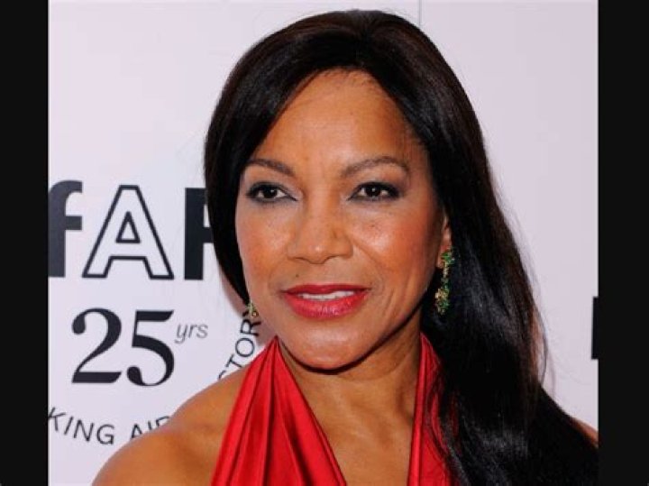 How tall is Grace Hightower