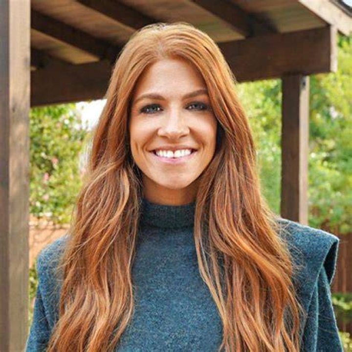 Influencer Jennifer Todryk hosts No Demo Reno on HGTV. The show