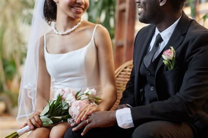 Is American Advocate Married? Family