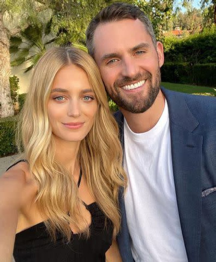Is Kate Bock Pregnant 2023? Kevin's Wife Flaunted Baby Bump