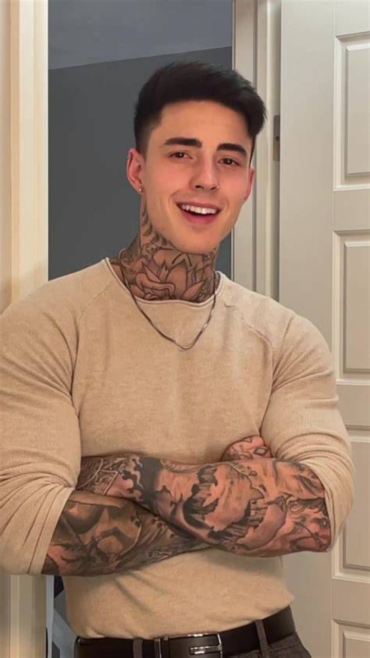 Jakipz &mdash; OnlyFans, Biography, Net Worth & More