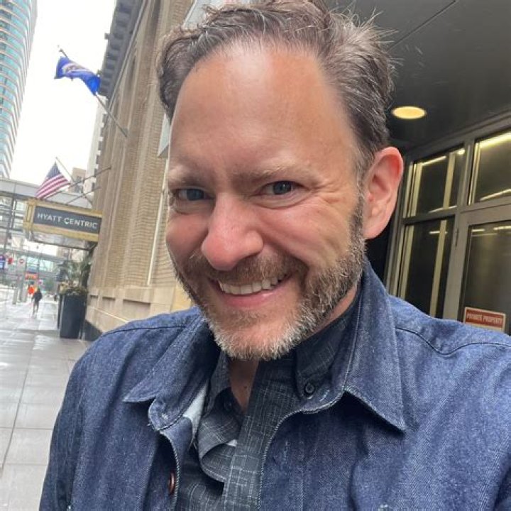 Jason DeRusha WCCO, Bio, Wiki, Age, Height, Wife, Salary, and Net Worth