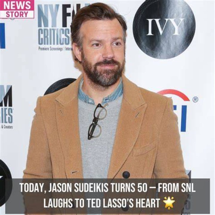 Jason Sudeikis – Biography, Facts & Life Story
