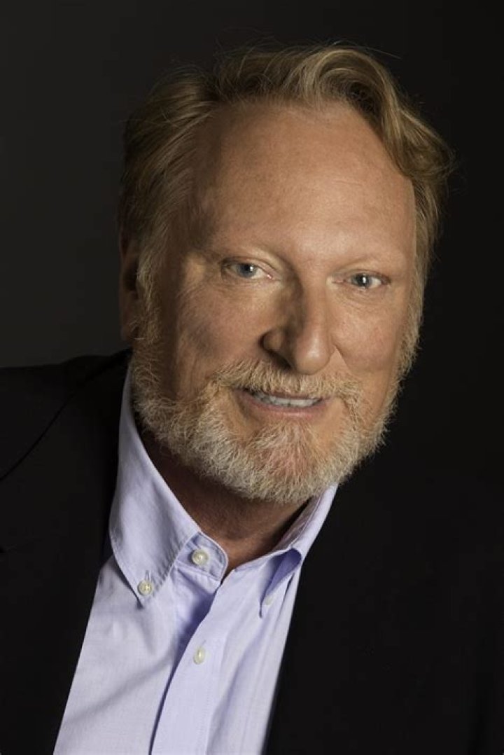 Jeffrey Jones – Biography, Facts & Life Story
