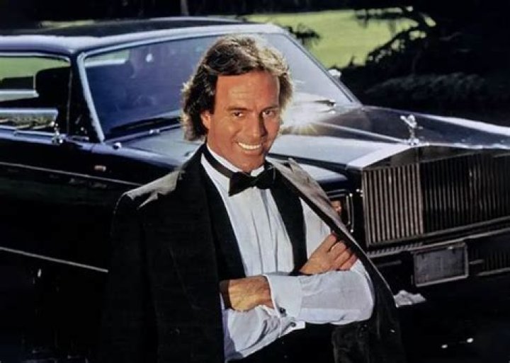 Julio Iglesias Discovered He Had a Kid at 75