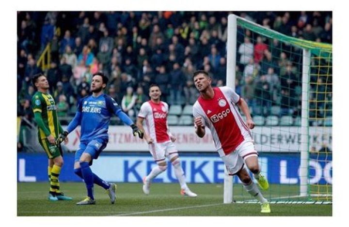Klaas Jan Huntelaar – Biography, Facts & Life Story