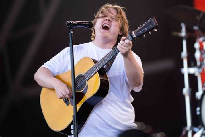 Lewis Capaldi's Biography And Facts'