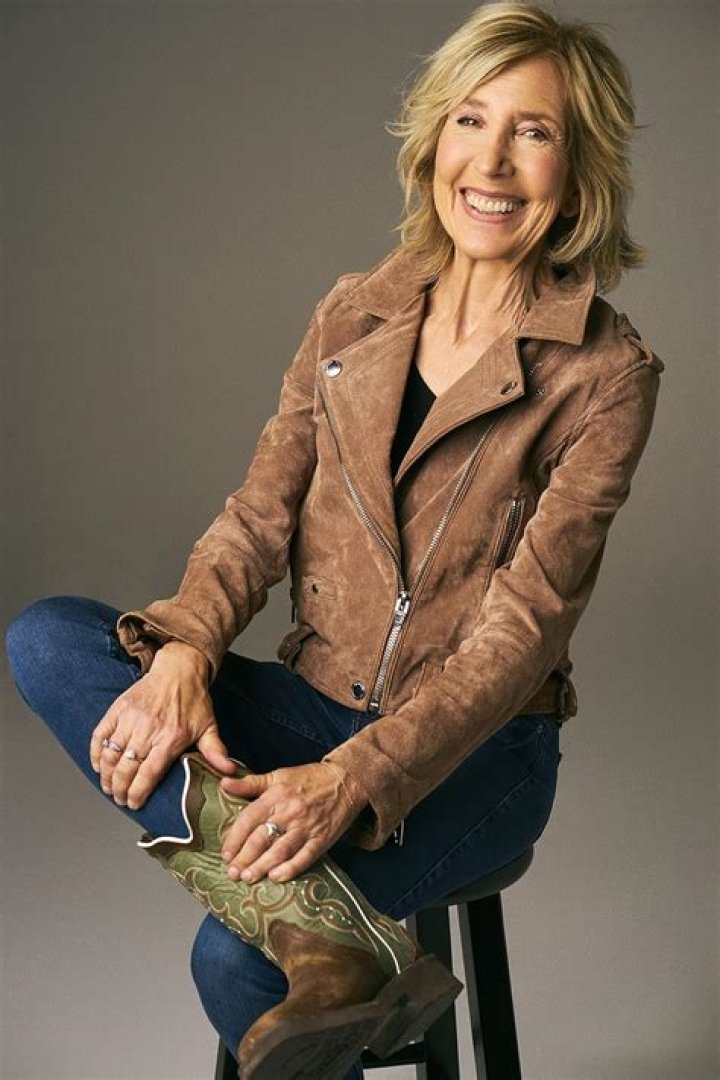 Lin Shaye Height