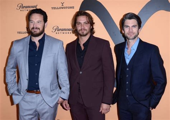 Luke Grimes Height