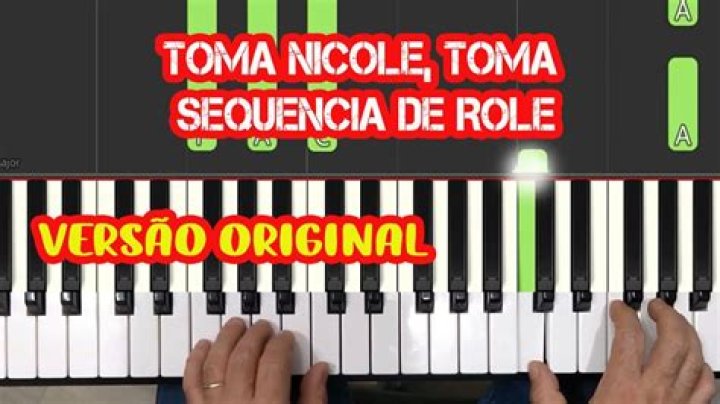 Lyrics & Translations of Toma Nicole Toma Sequencia De Role by Dj Douglinhas