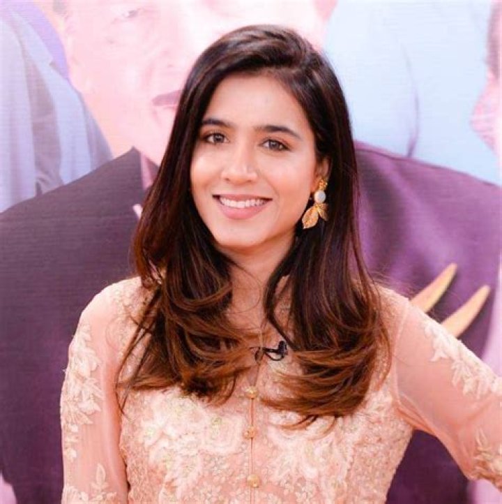 Mansha Pasha – Biography, Facts & Life Story