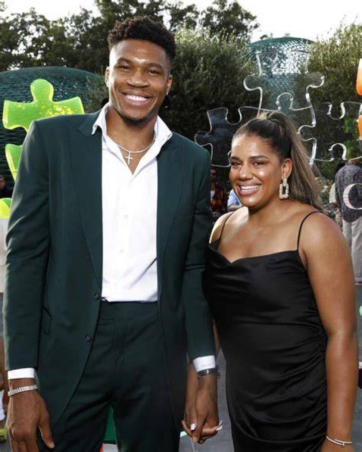 Mariah Riddlesprigger All About Giannis Antetokounmpo's Girlfriend