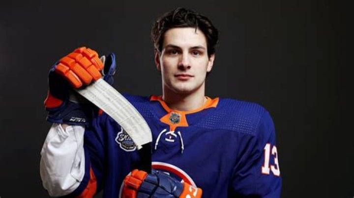 Mathew Barzal's net worth, contract, Instagram, salary, house, cars, age, stats, photos